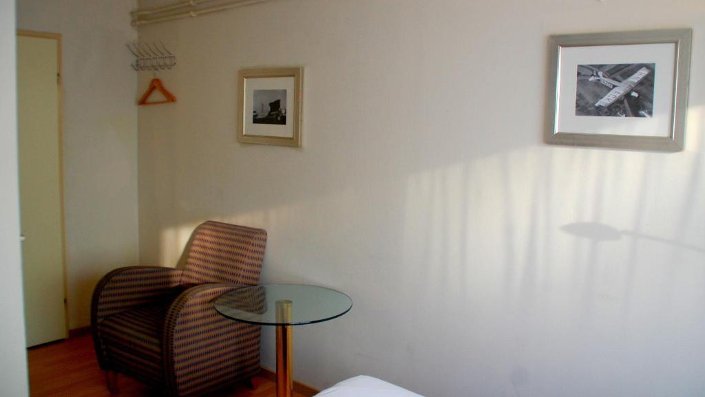 Budget Hostel Bargain Toko Amsterdam Rum bild